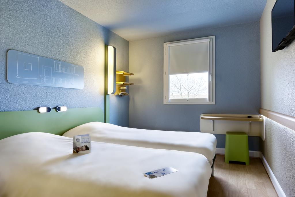 ไอบิส บัดเจ็ต แซร์กี แซ็ง-คริสตอร์ฟ Hotel แซร์ฌี ภายนอก รูปภาพ