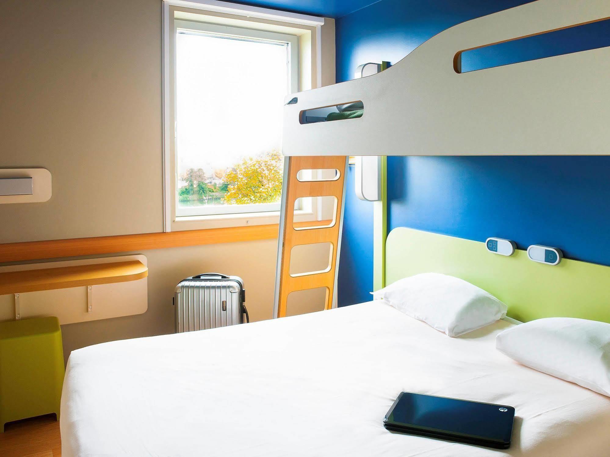ไอบิส บัดเจ็ต แซร์กี แซ็ง-คริสตอร์ฟ Hotel แซร์ฌี ภายนอก รูปภาพ