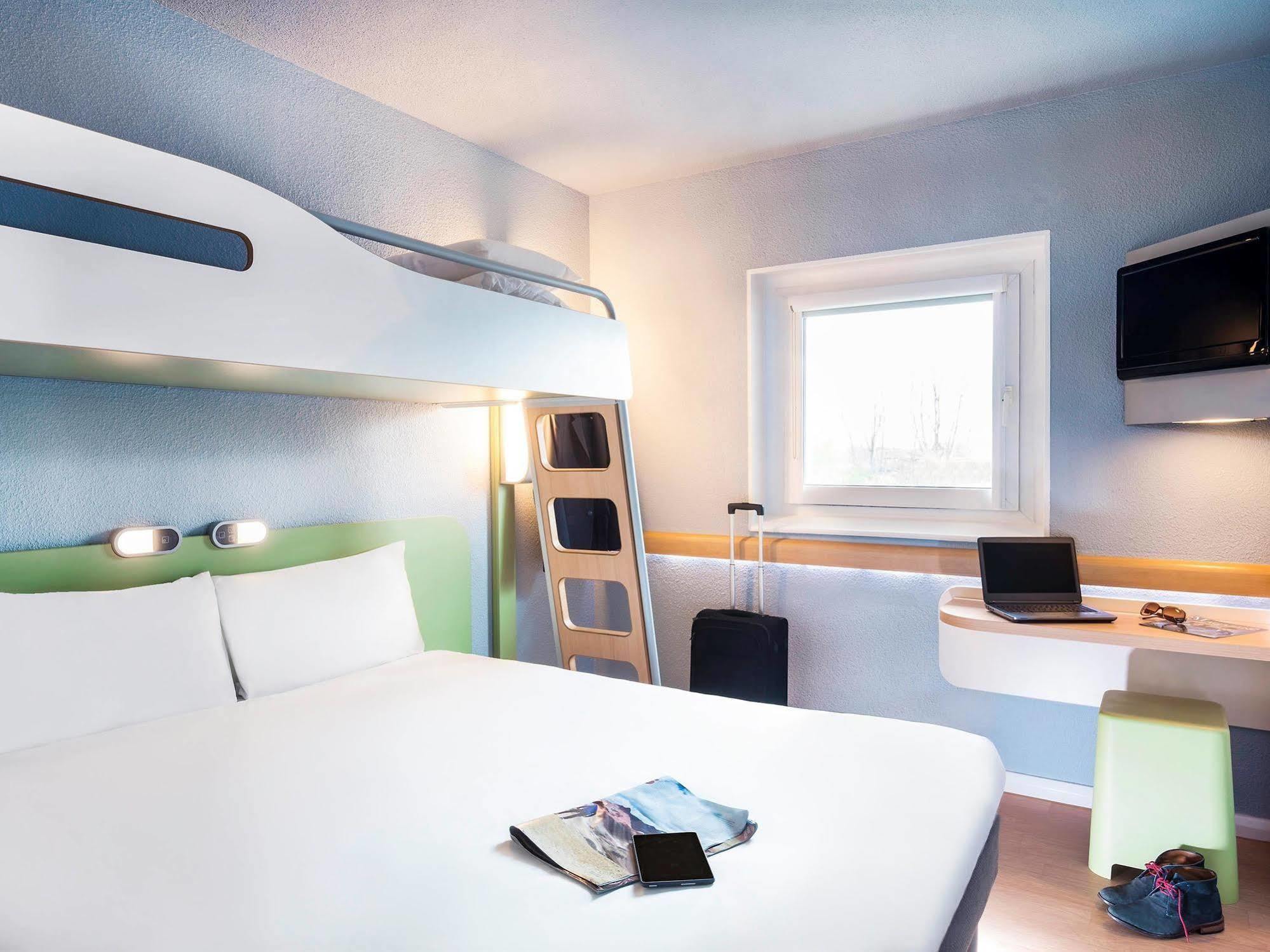 ไอบิส บัดเจ็ต แซร์กี แซ็ง-คริสตอร์ฟ Hotel แซร์ฌี ภายนอก รูปภาพ