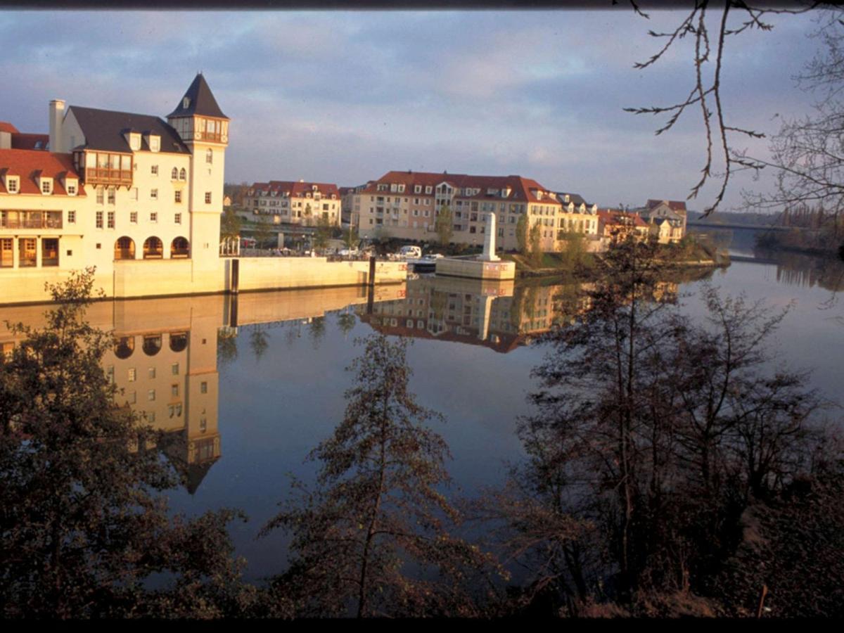 ไอบิส บัดเจ็ต แซร์กี แซ็ง-คริสตอร์ฟ Hotel แซร์ฌี ภายนอก รูปภาพ